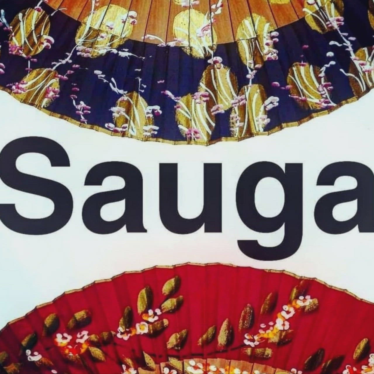 Las margaritas, amantes de la primavera y testigo de cientos de historias de amor siendo conocedoras de finales felices y también de corazones rotos, son las protagonistas del abanico Choco Coloria, de aspecto jovial y fresco en un tapiz de flores multicolor en el que brota la alegría y el entusiasmo.  Las flores icónicas del "me quiere, no me quiere"  con todos sus pétalos perpétuos en la pintura de este bonito abanico que sí, siempre te corresponderá.  Me quiere, no me quiere... Nosotras ¡sí te queremos!